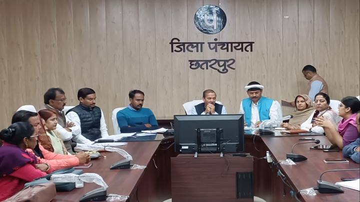 नागरिकों की समस्याओं का तुरंत समाधान करें : मंत्री श्री सखलेचा